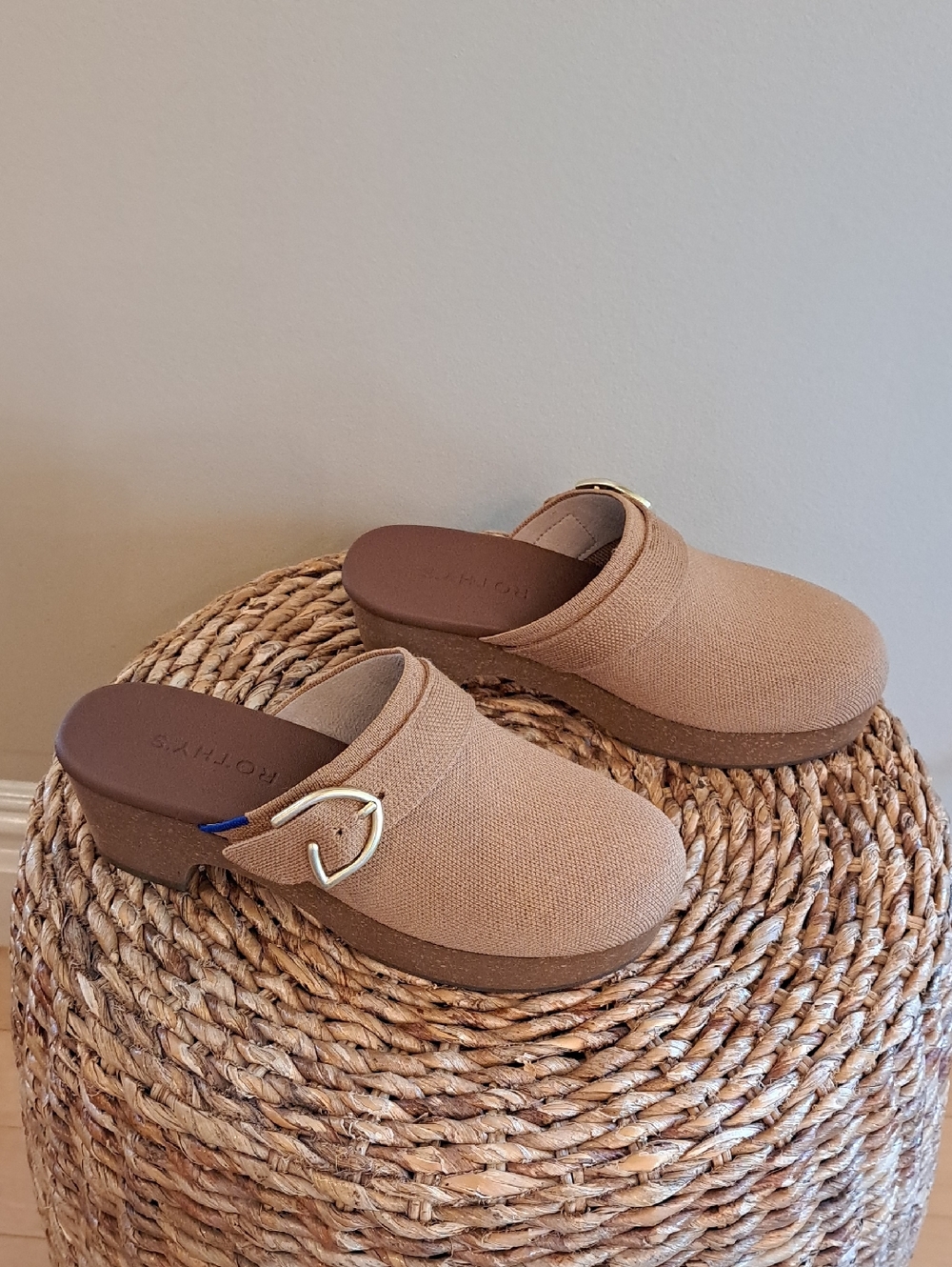 Rothy's Womens The Classic Clog Athleisure Shoes Butternut Tan Stretch Knit 7.5